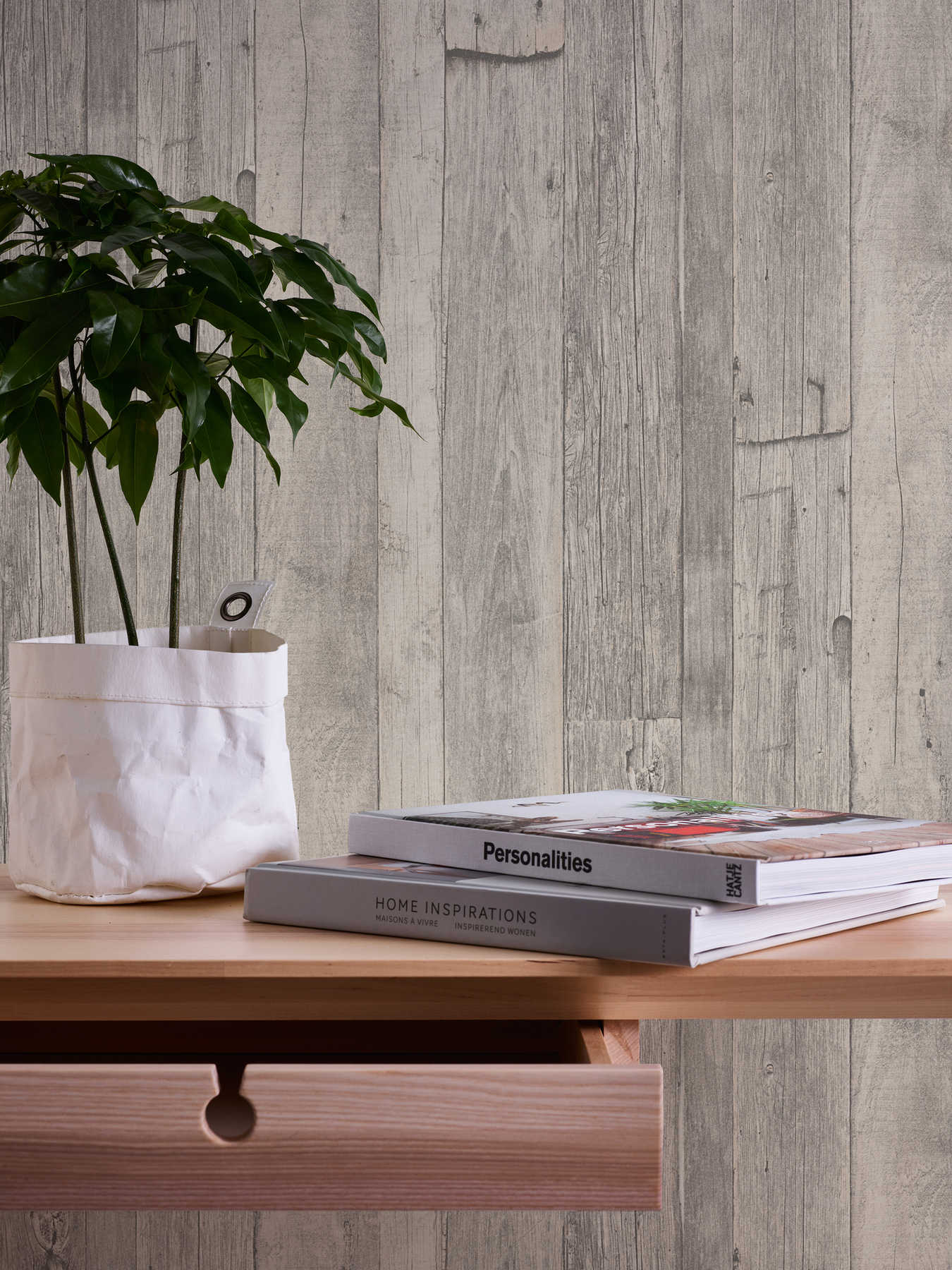             Holz-Tapete mit Brettern & Maserung im Vintage Design – Grau, Beige, Creme
        