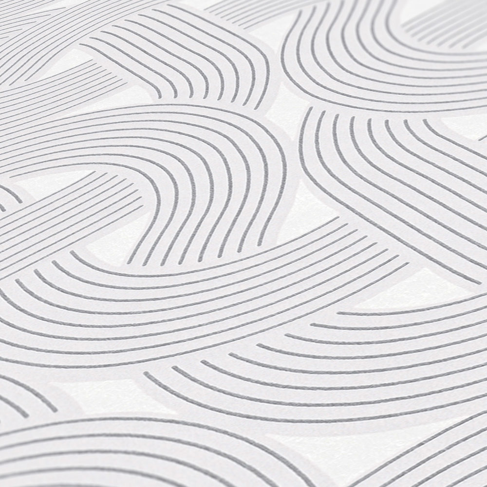             Vliestapete im graphischen Linienmuster – Grau, Silber, Weiß
        