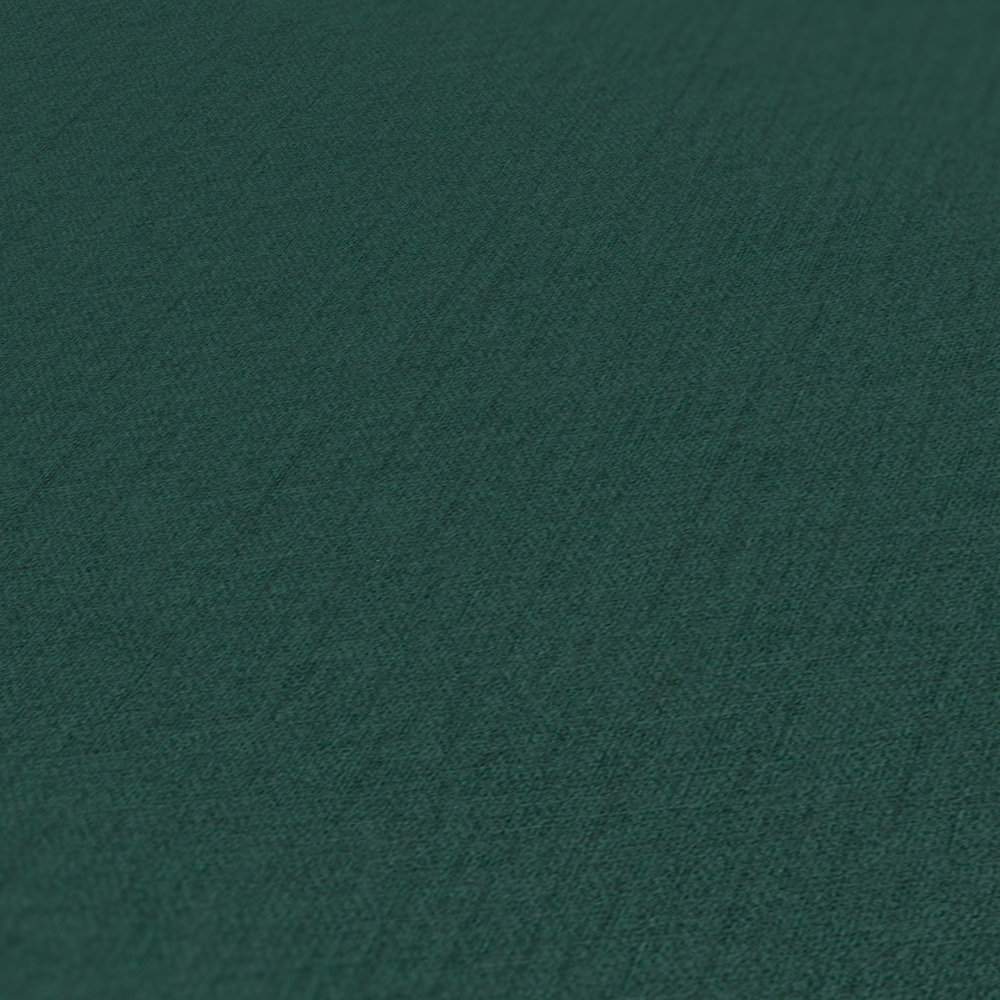            Tannengrüne Vliestapete mit Textilstruktur – Grün
        