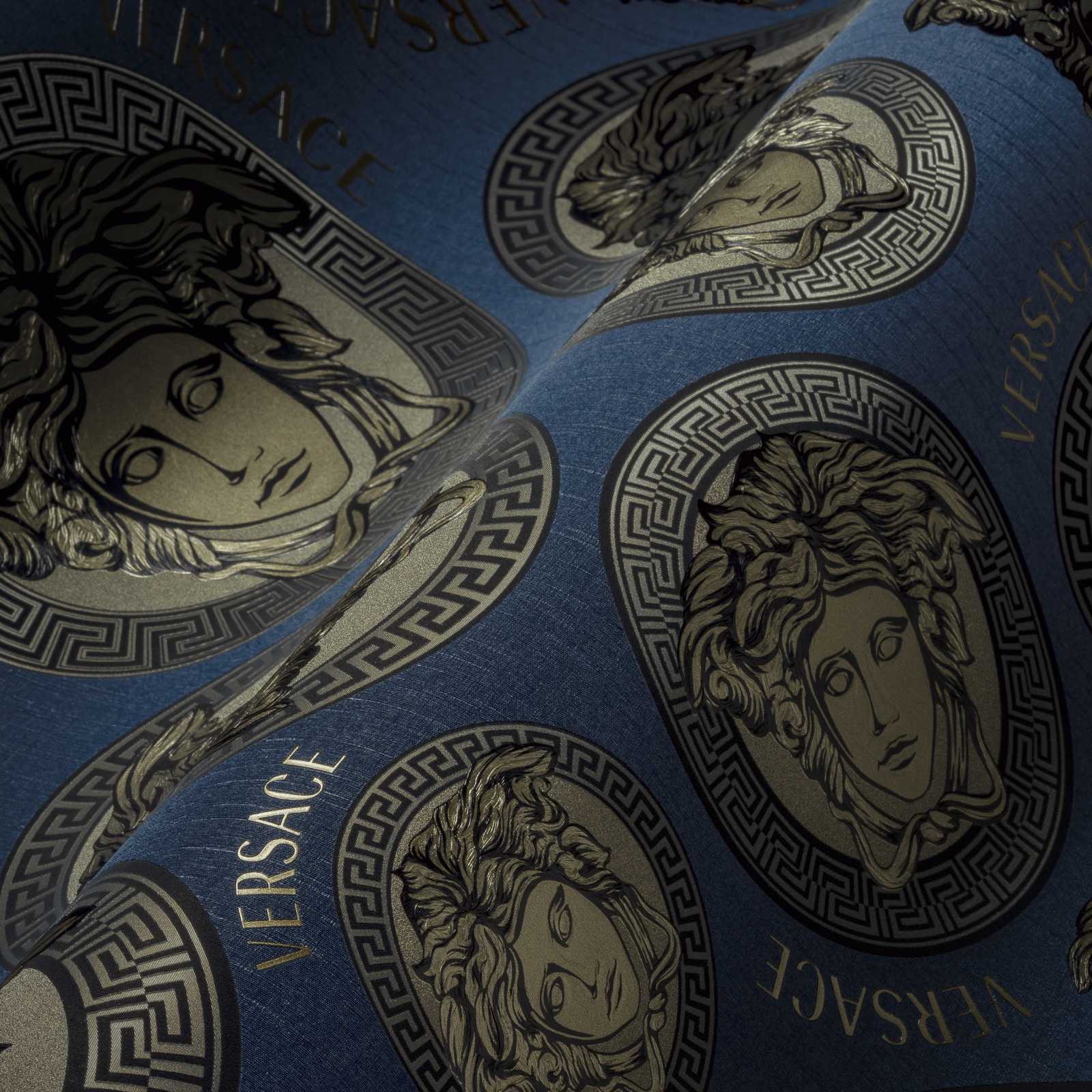             VERSACE Tapete Marineblau mit Medusa Design – Blau, Metallic
        
