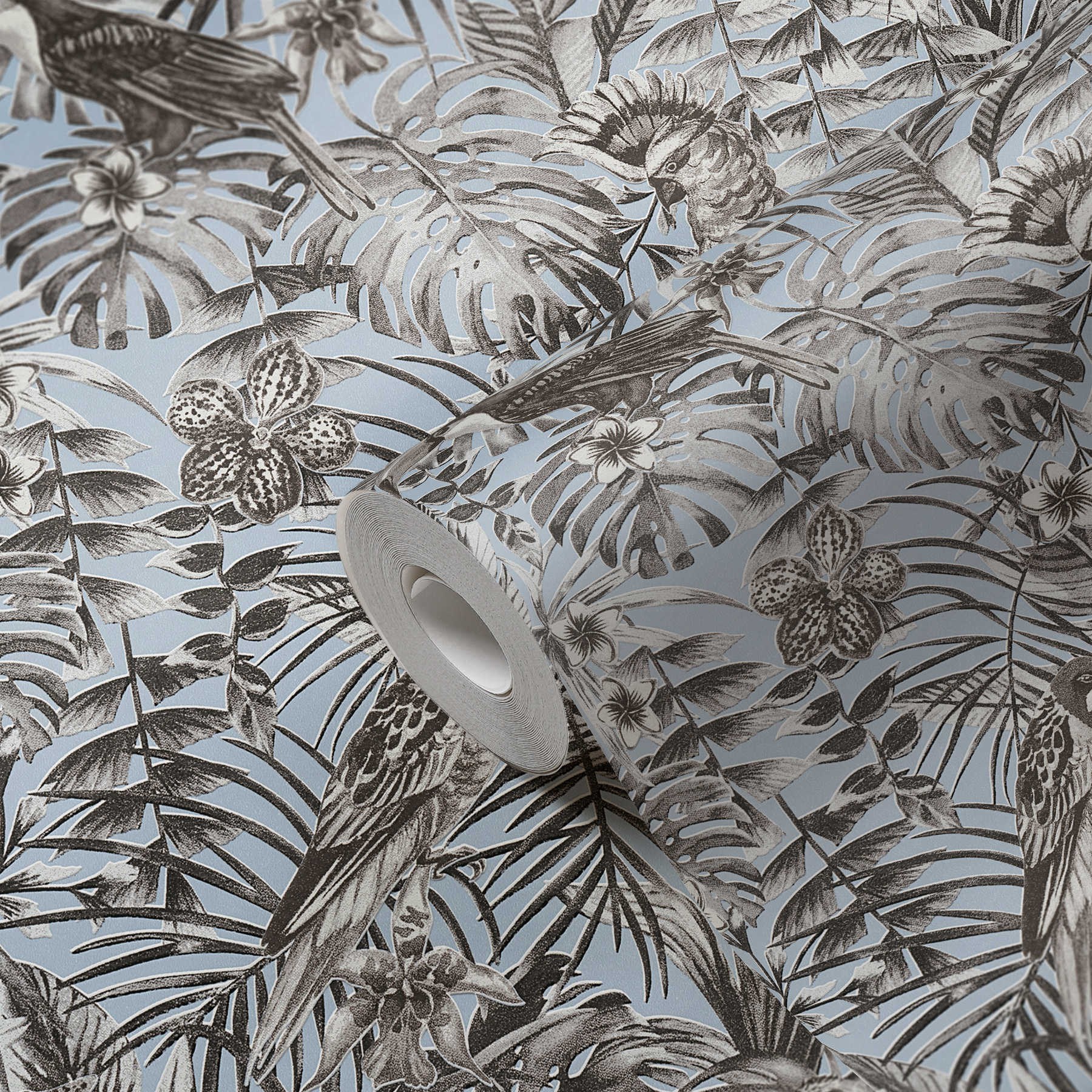             Exotische Tapete tropischen Vögel, Blüten & Blätter – Grau, Blau, Weiß
        