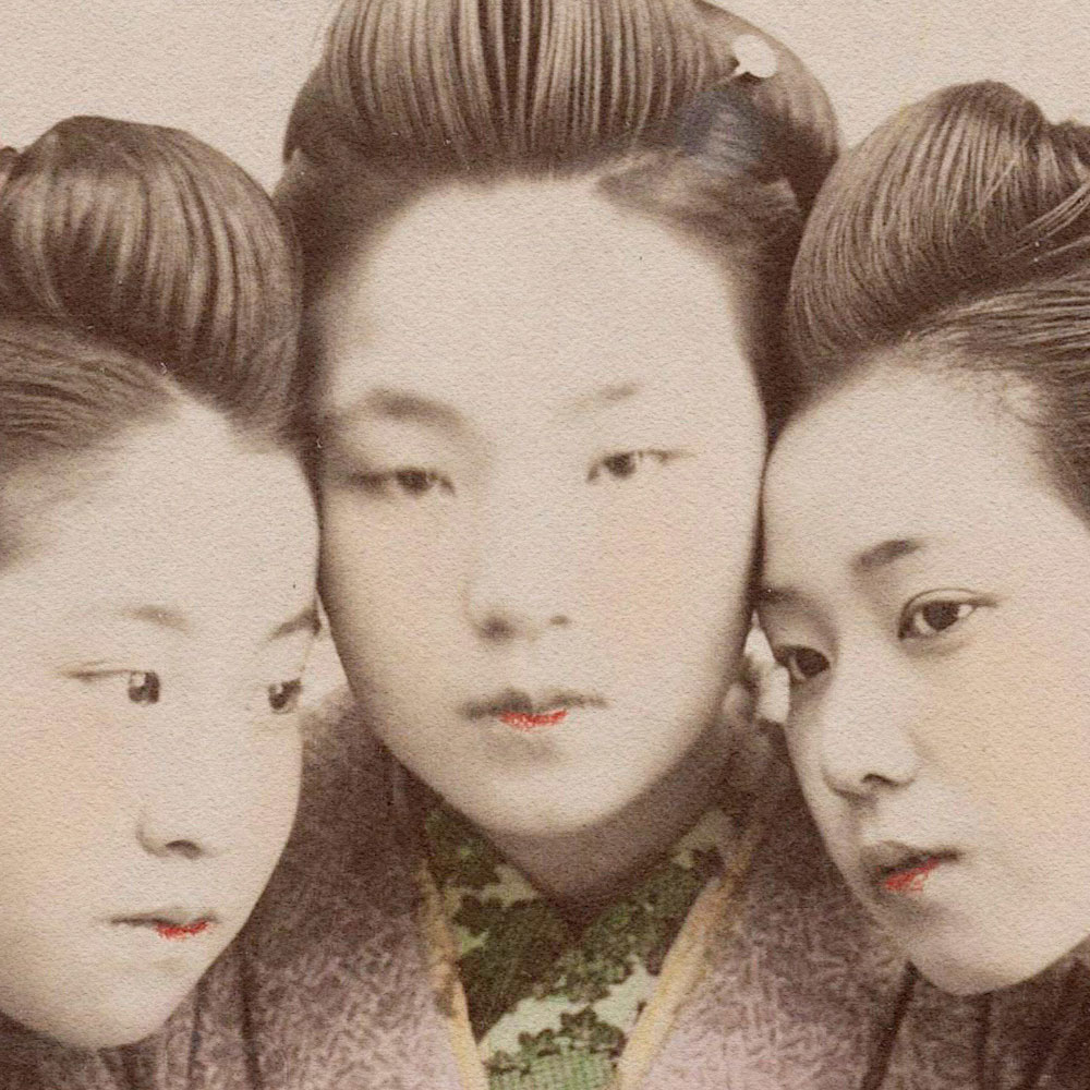             Kyoto 1 – Fototapete Vintage Geisha Portrait mit Bilderrahmen
        