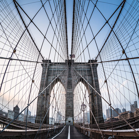         Fototapete Nahaufnahme der Brückenkonstruktion der Brooklyn Bridge
    