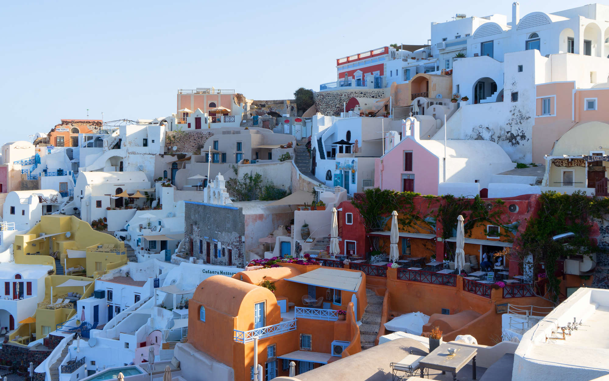             Fototapete Häuser von Santorini – Mattes Glattvlies
        