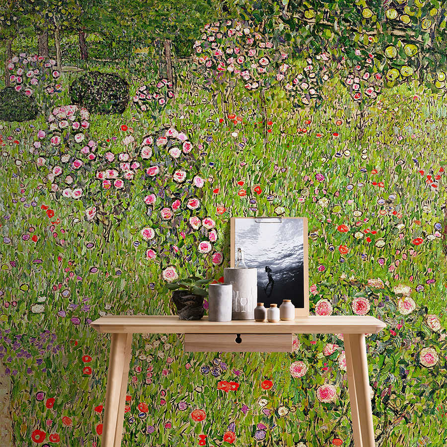 Fototapete "Obstgarten mit Rosen" von Gustav Klimt
