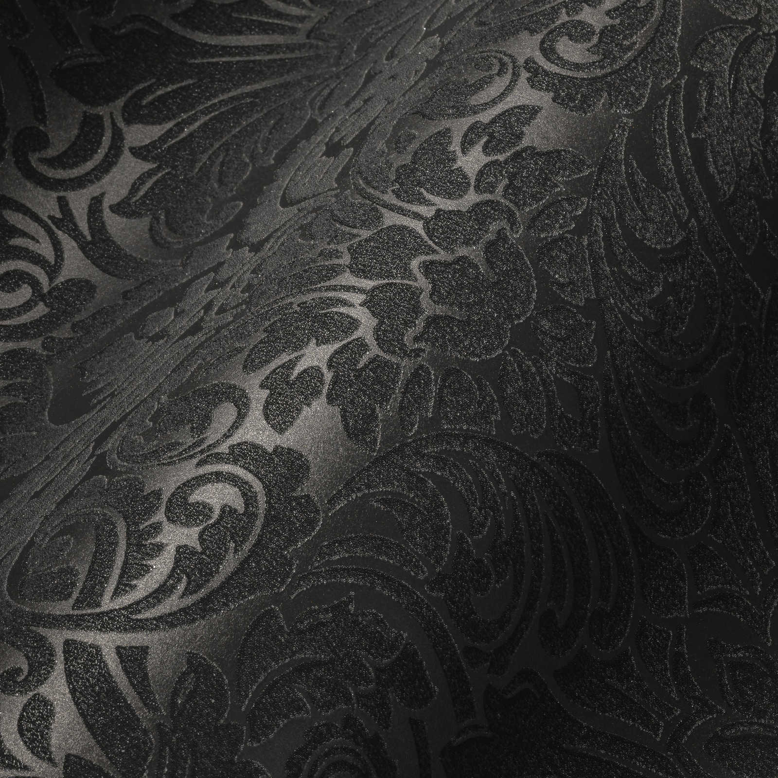             Ornamenttapete Metallic-Effekt & florales Design – Silber, Schwarz
        