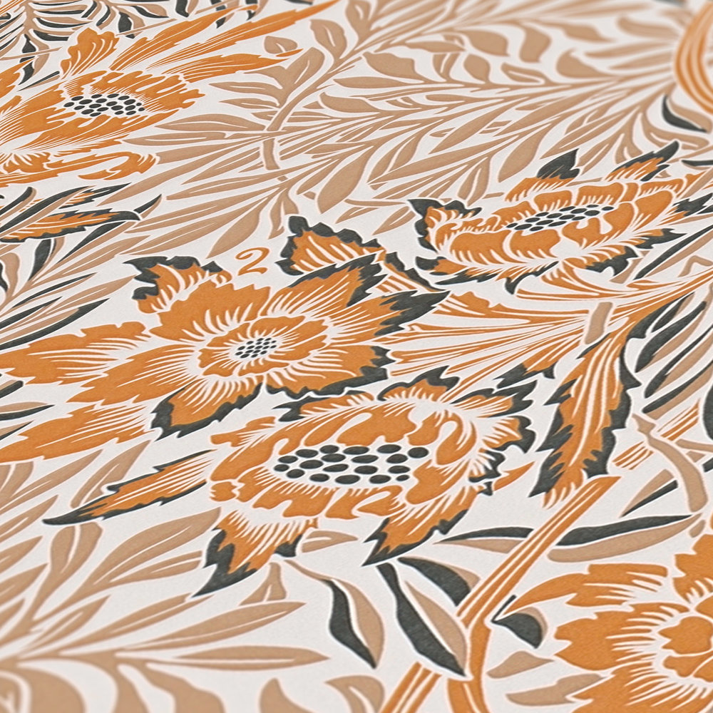             Vliestapete mit Blumen und Blätterranken – Orange, Beige, Weiß
        