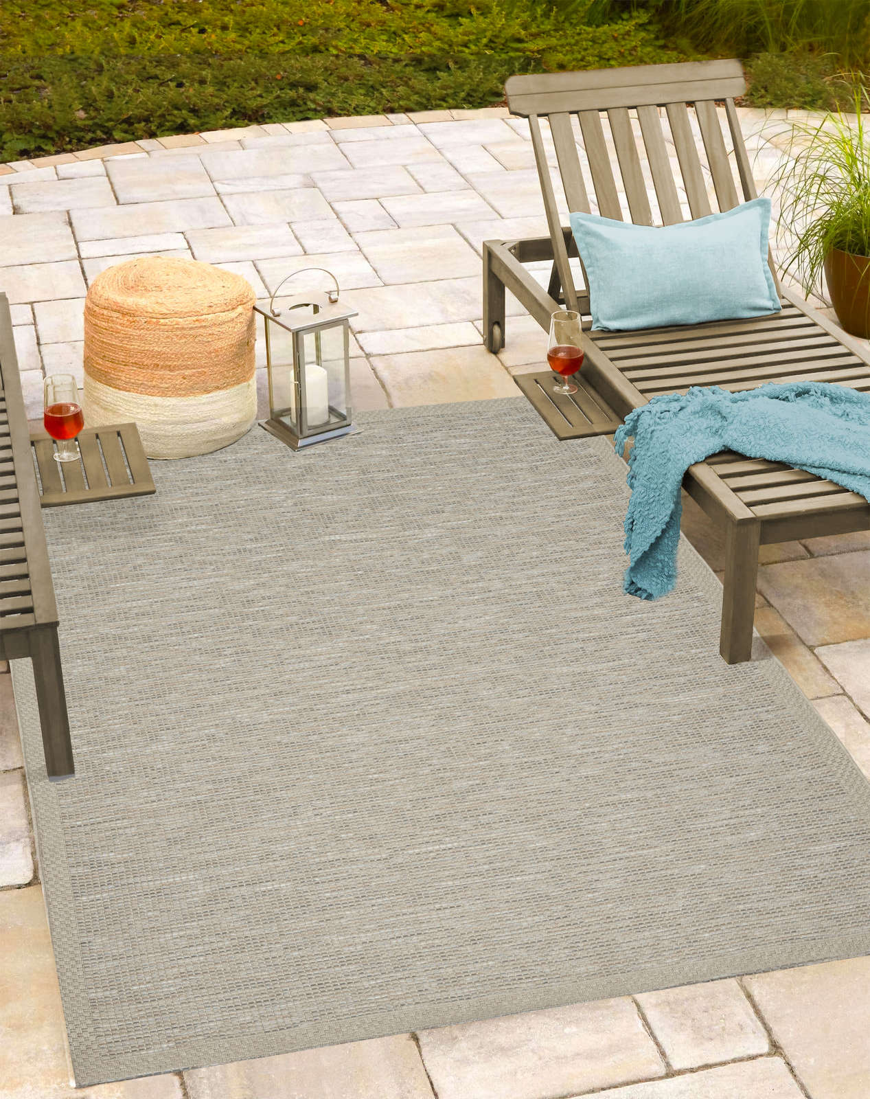             Flachgewebe Outdoor Teppich in Greige – 280 x 200 cm
        