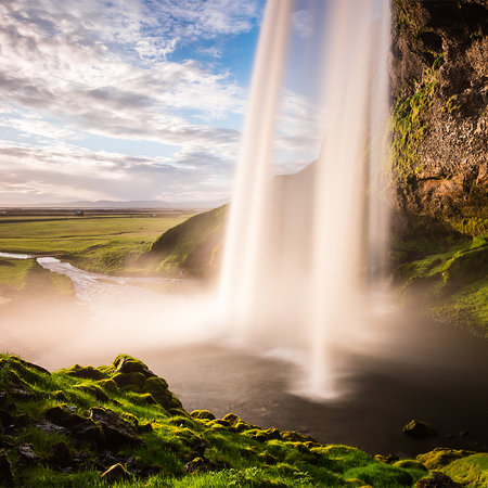         Fototapete Atemberaubende Landschaft mit Wasserfall
    
