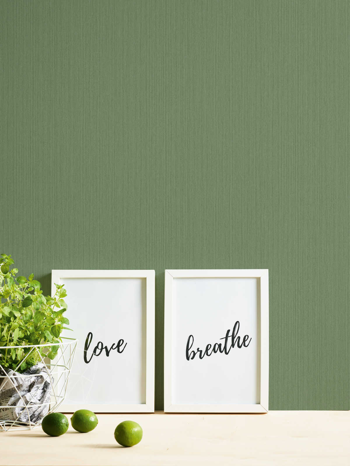             Einfarbige Tapete Grün mit meliertem Textileffekt von MICHALSKY
        
