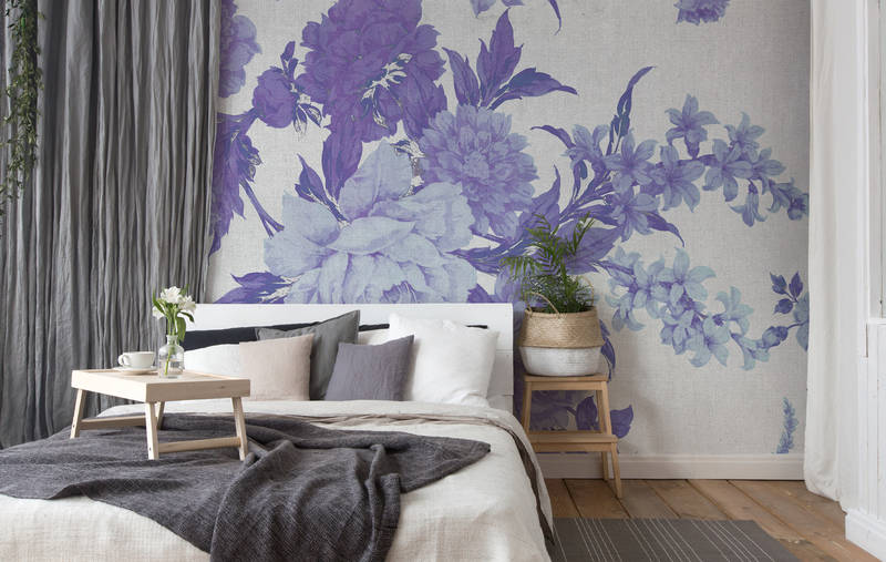             Fototapete Rosen, Blumenornament & Textil Look – Violett, Blau, Weiß
        