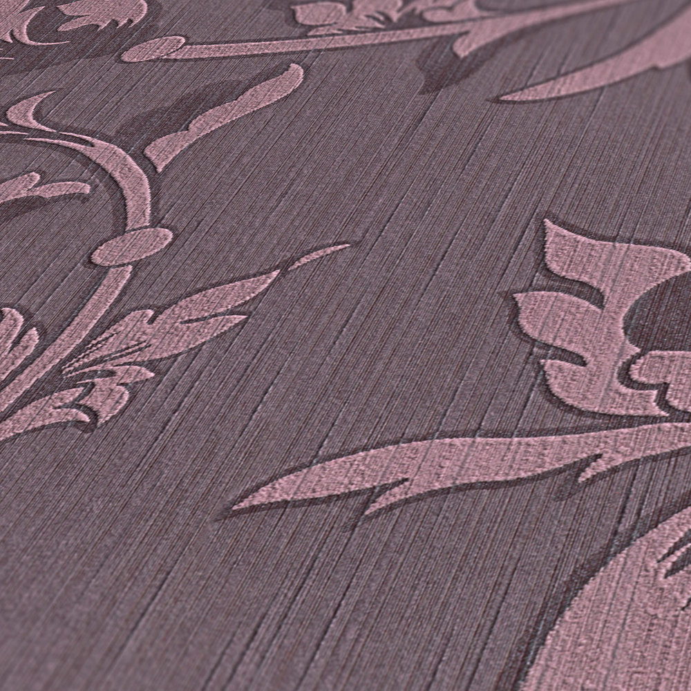             Ornament Tapete mit Seiden Textiloptik – Violett
        
