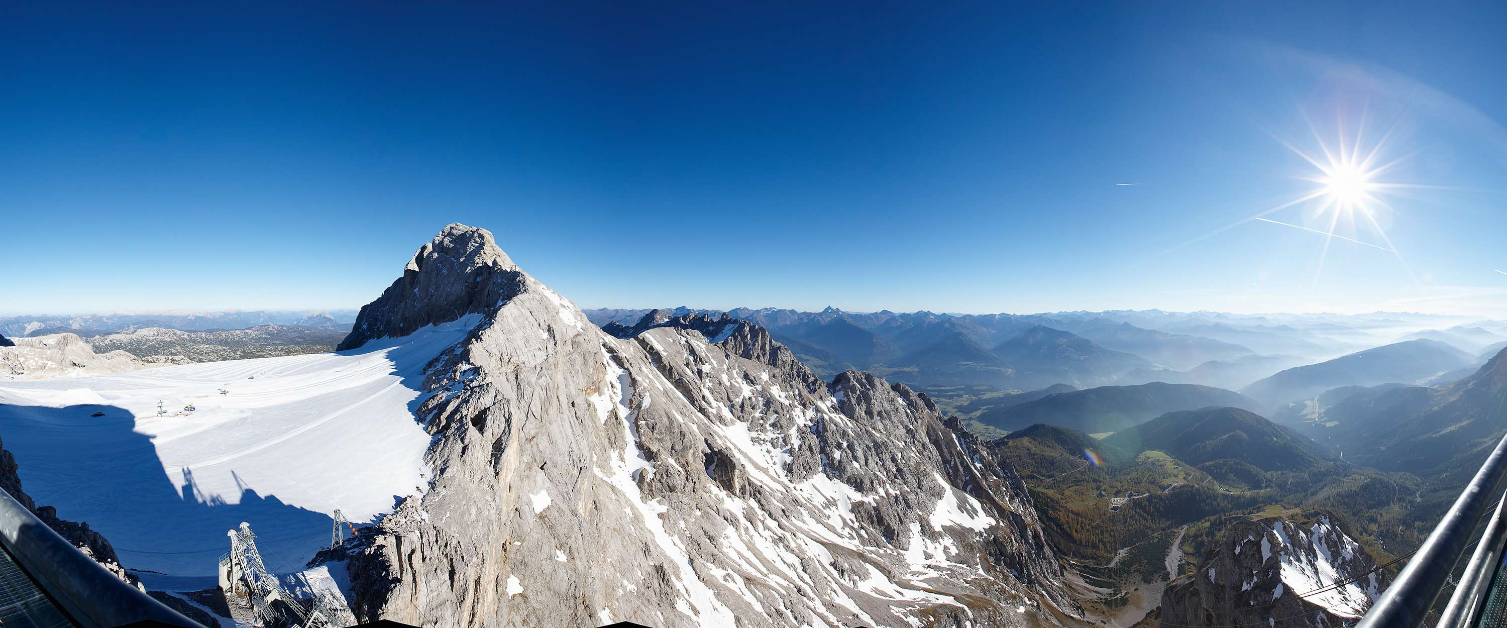             Gebirgsgipfel – Fototapete mit Bergpanorama & Himmel
        