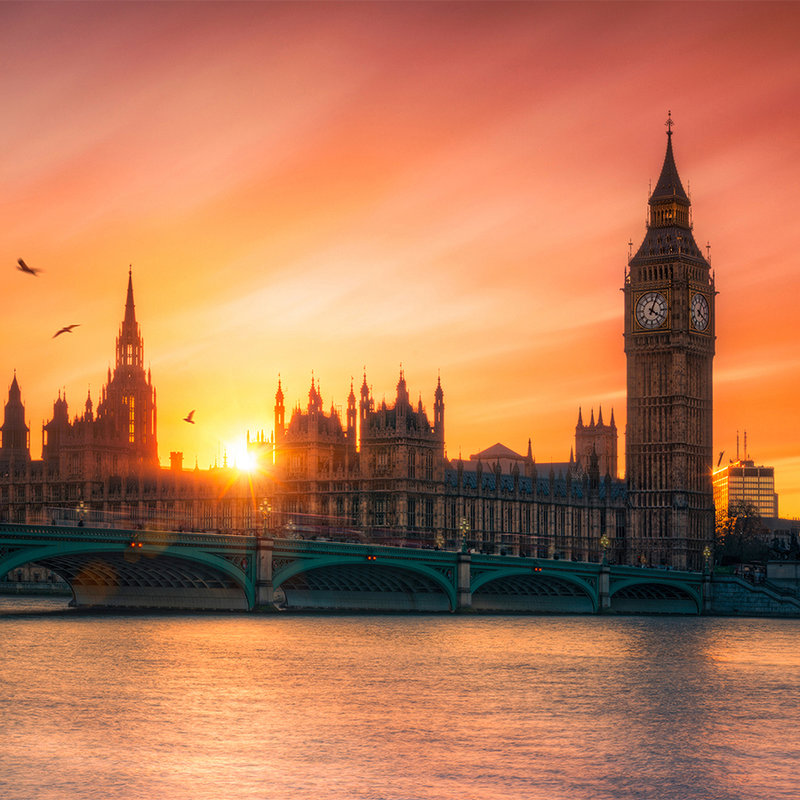 Fototapete London Skyline im Sonnenuntergang – Perlmutt Glattvlies
