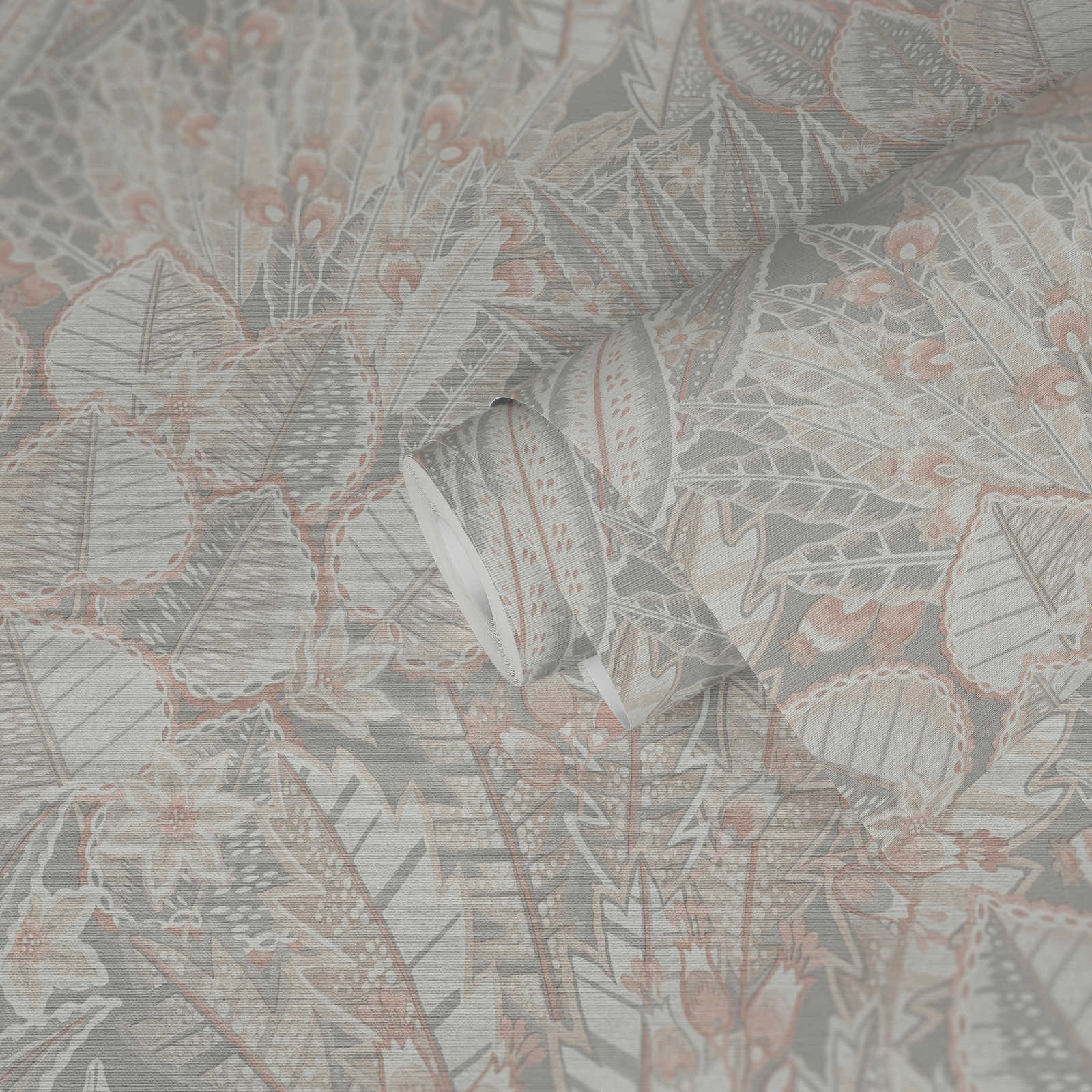             Florale Vliestapete in sanften Farben und matter Optik – Grau, Beige, Weiß
        