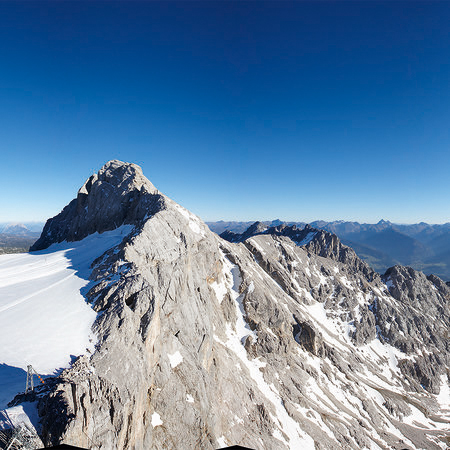 Gebirgsgipfel – Fototapete mit Bergpanorama & Himmel

