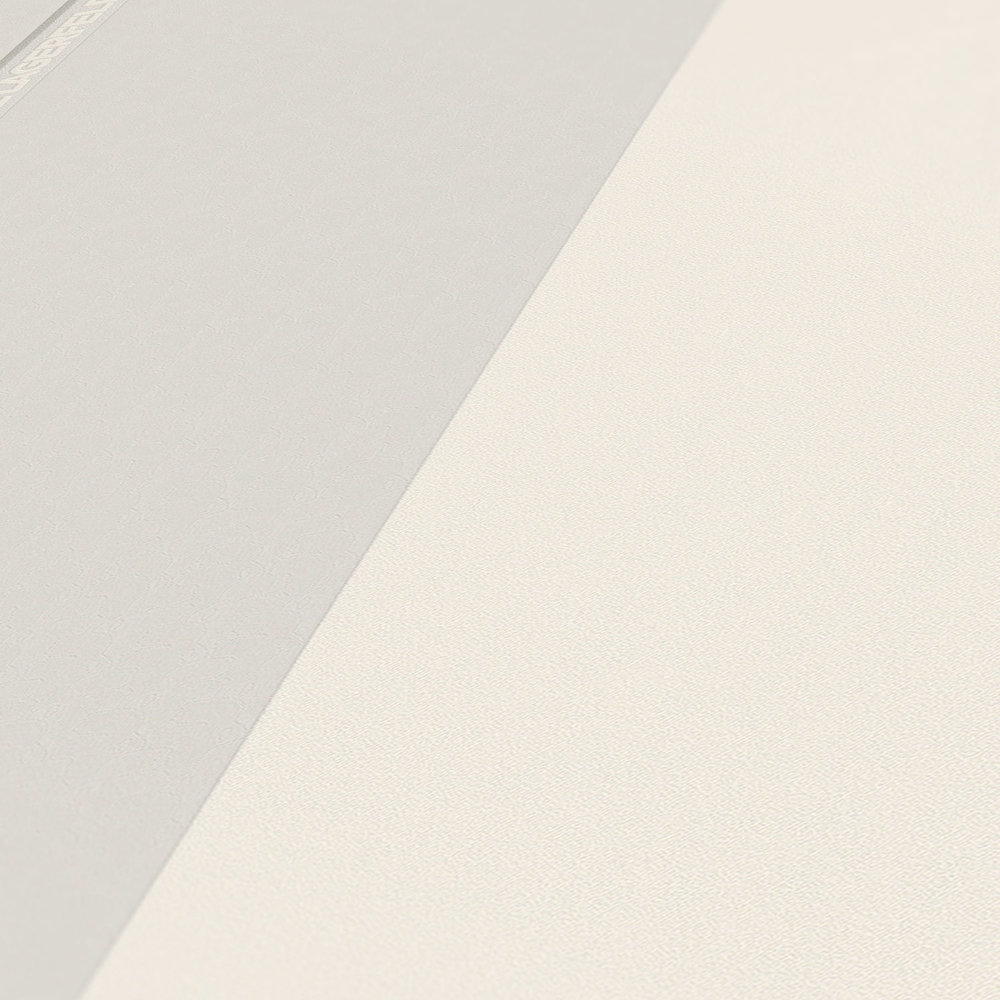             Vliestapete Karl LAGERFELD gestreift mit Textureffekt – Grau, Weiß
        