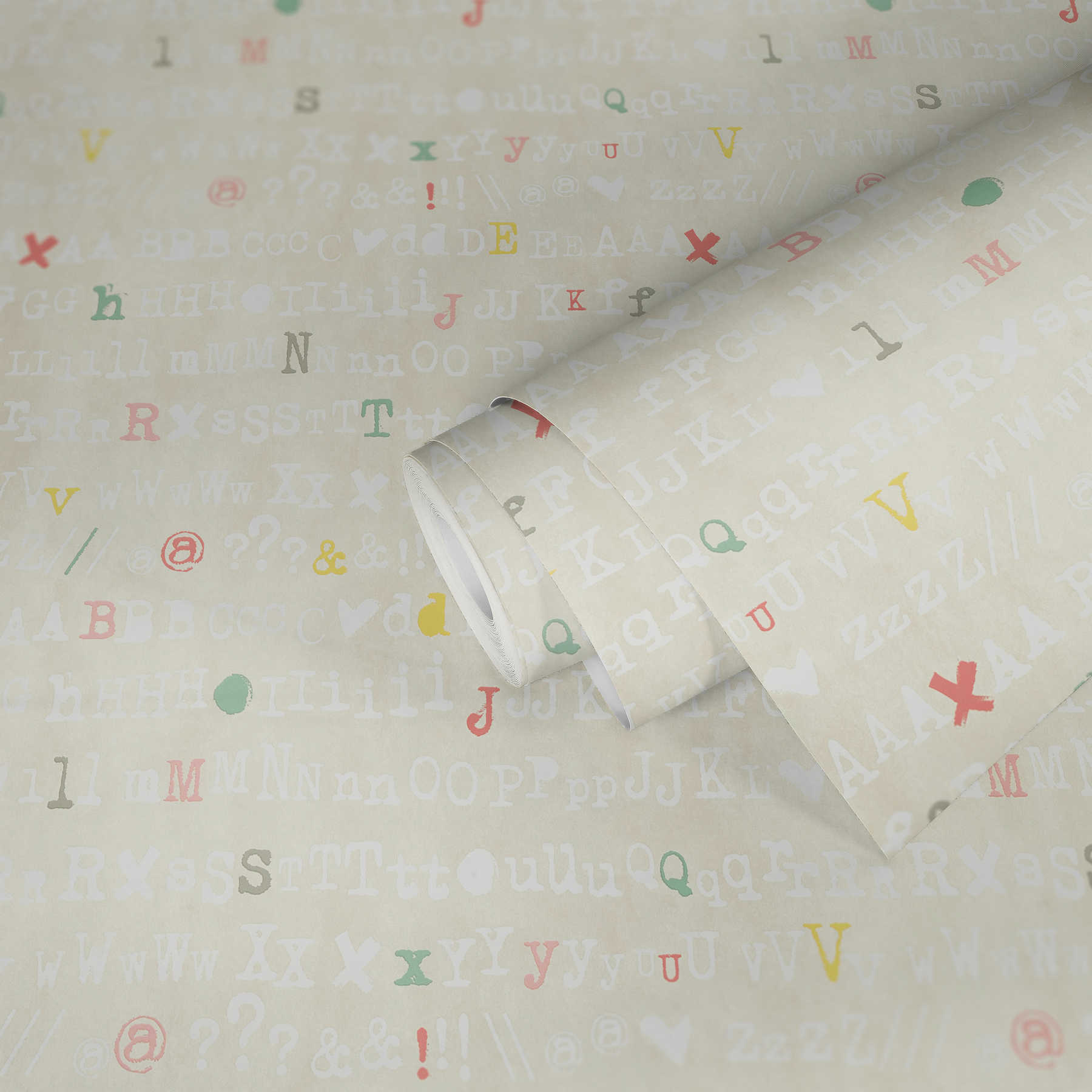             Tapete Grafik Dekor mit bunten Lettern für Jugendzimmer – Creme, Gelb
        