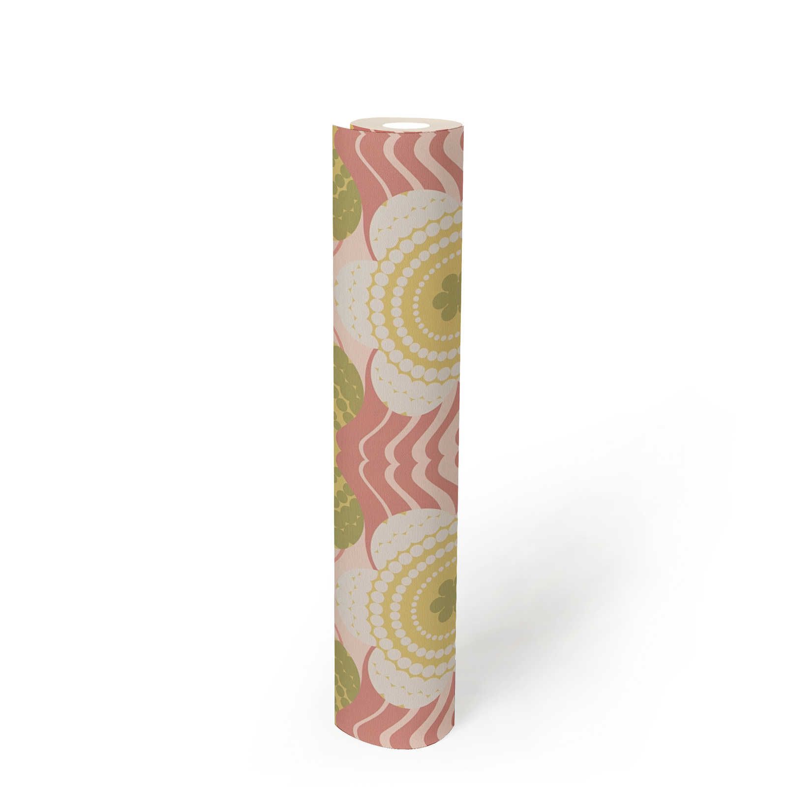             Wellen und Blumen Muster im Retro Stil auf leicht strukturierter Tapete – Rosa, Grün, Creme
        