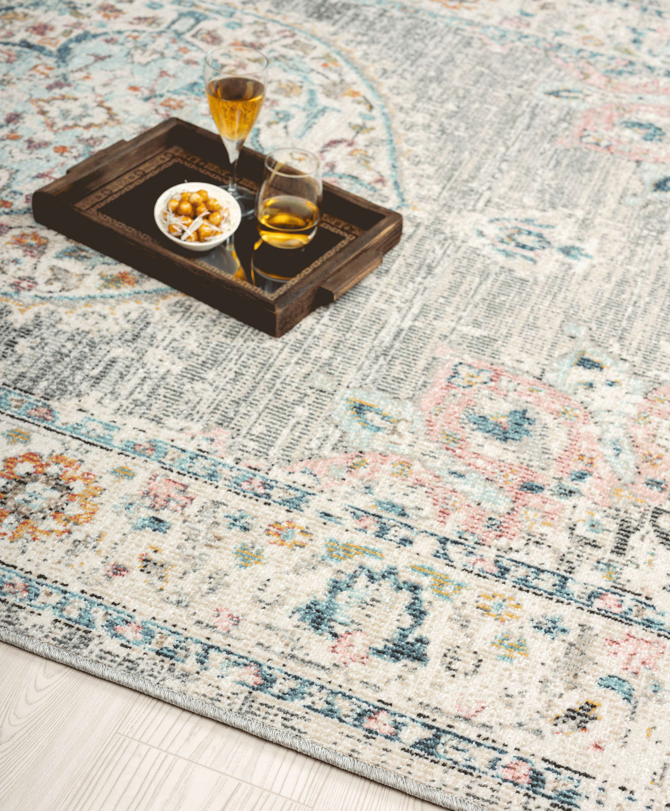             Grauer Teppich aus Flachgewebe als Läufer – 300 x 80 cm
        