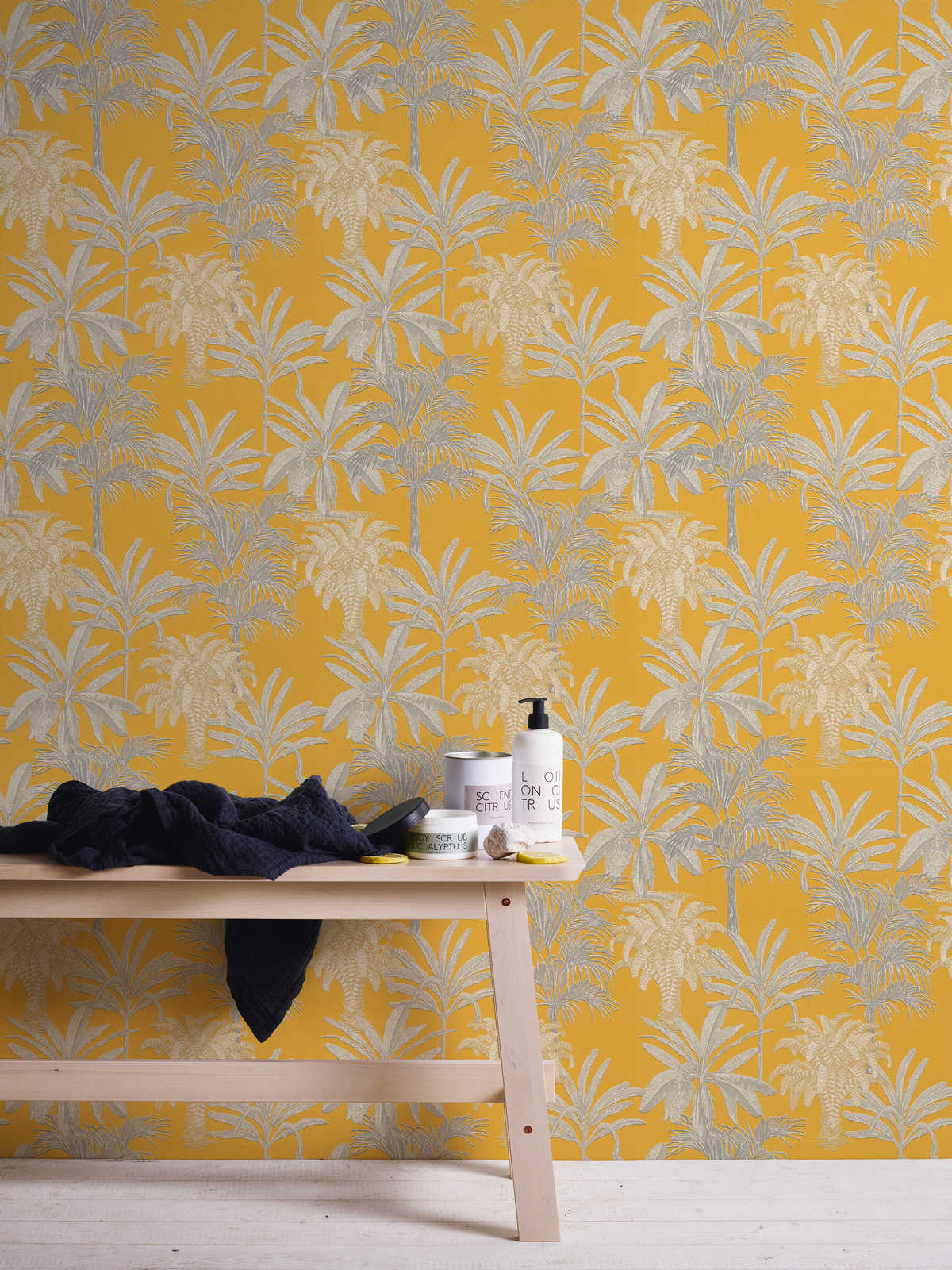             Palmen Tapete Senfgelb mit Strukturmuster – Gelb, Grau
        