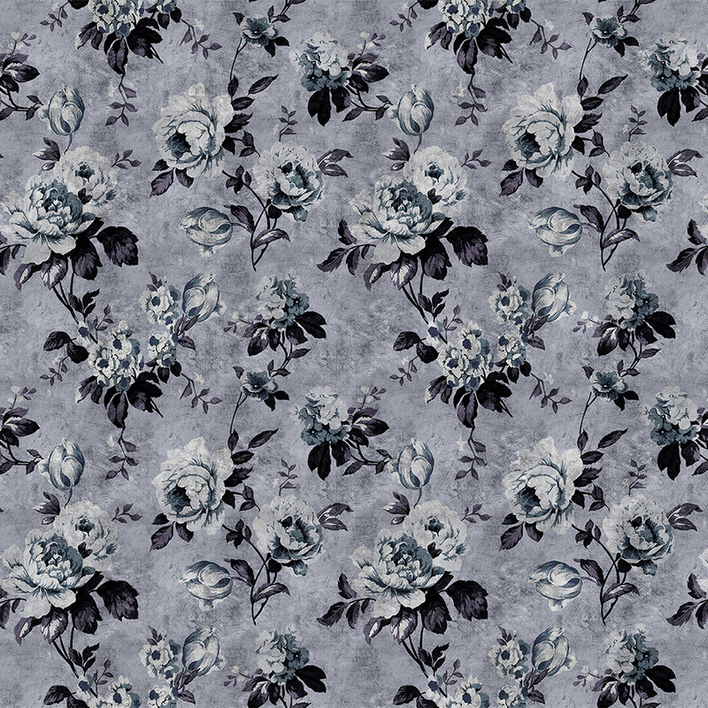 Wild roses 6 - Rosen Fototapete im Retrolook, Grau in kratzer Struktur – Blau, Violett | Perlmutt Glattvlies
