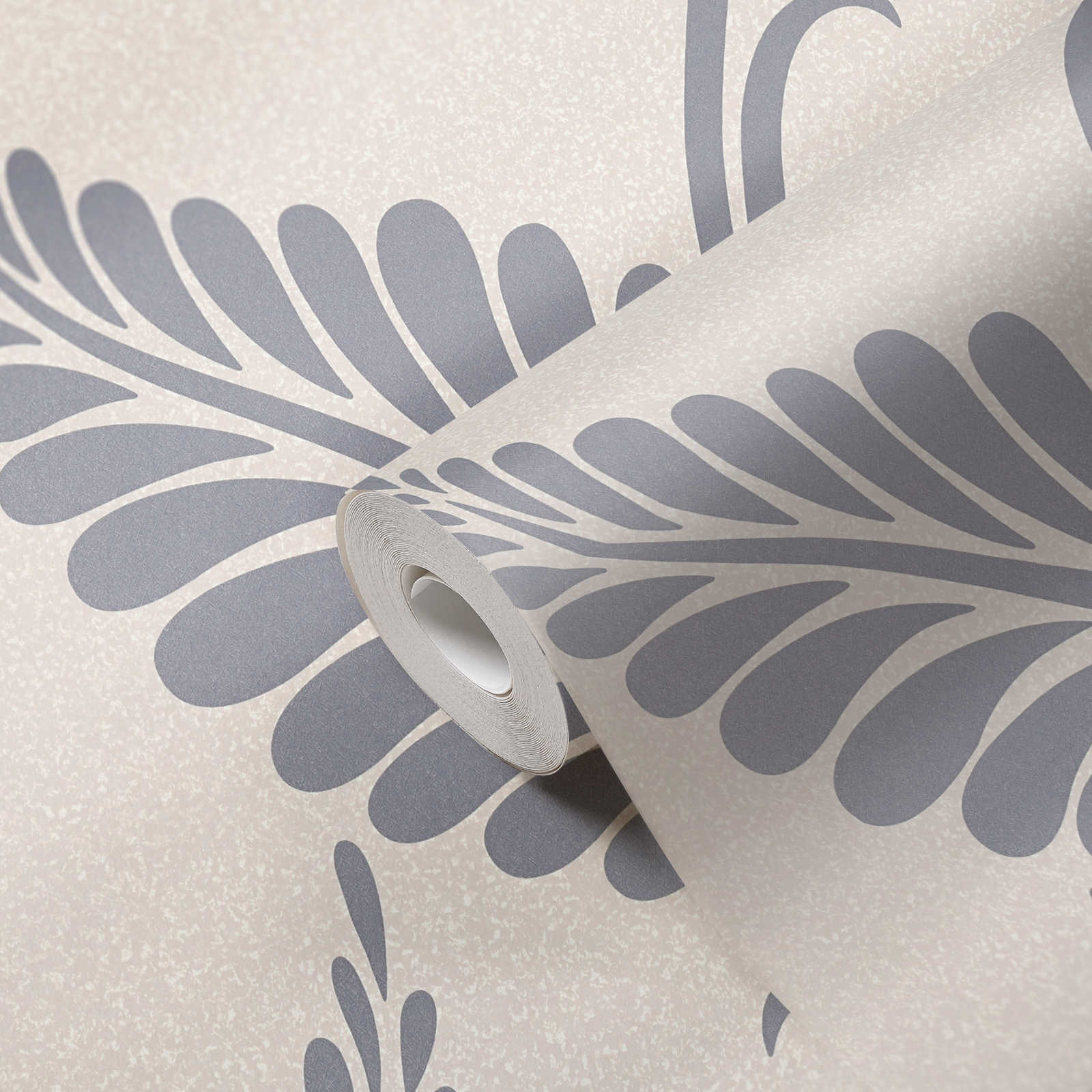             Papiertapete mit Blättern im floralen Stil glänzend – Greige, Silber
        