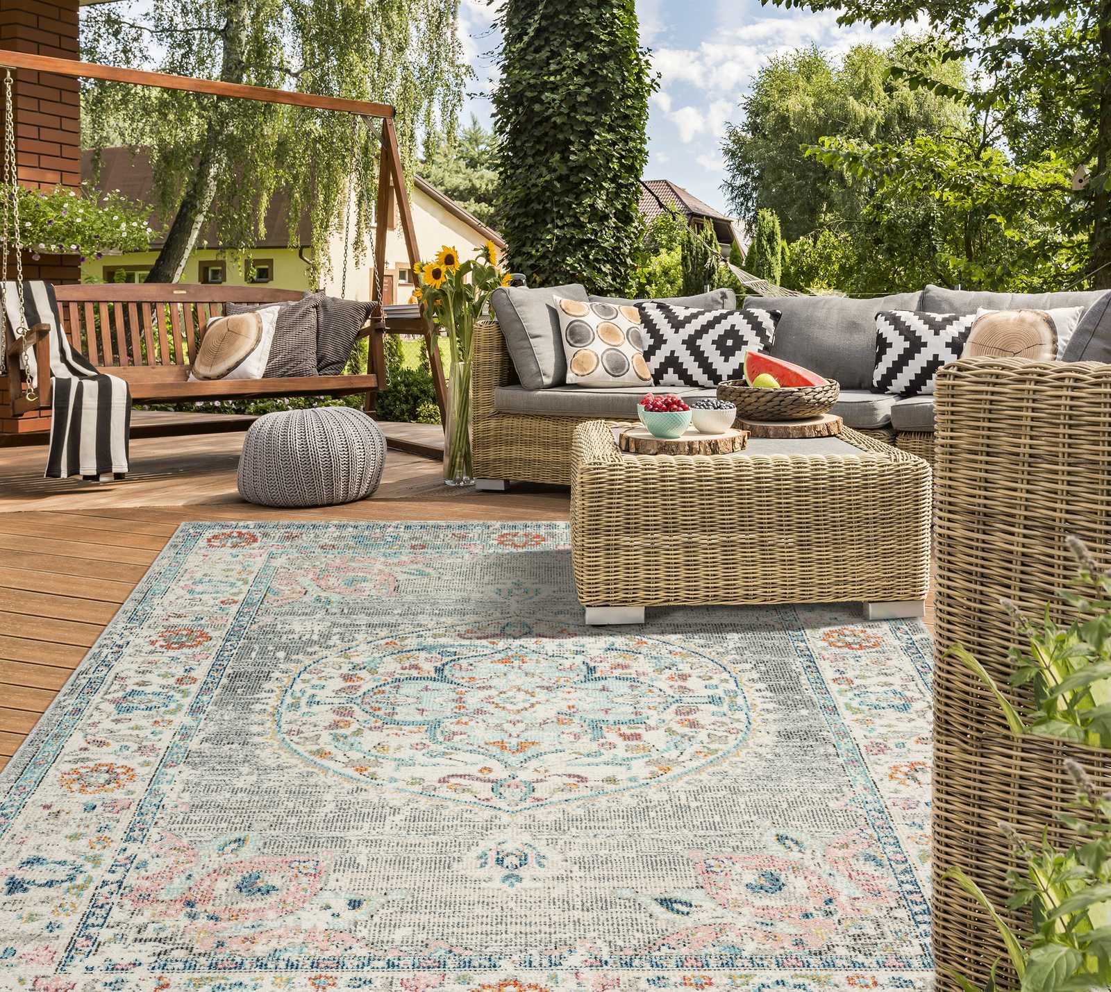         Grauer Outdoor Teppich aus Flachgewebe – 150 x 80 cm
    