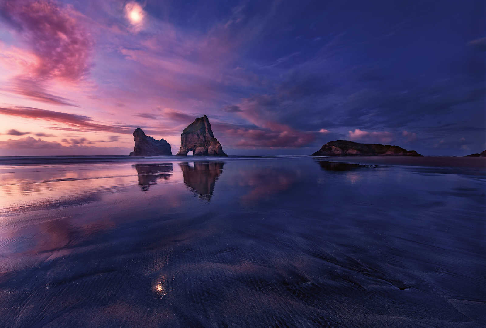             Fototapete Strand bei Sonnenuntergang – Violett, Blau
        