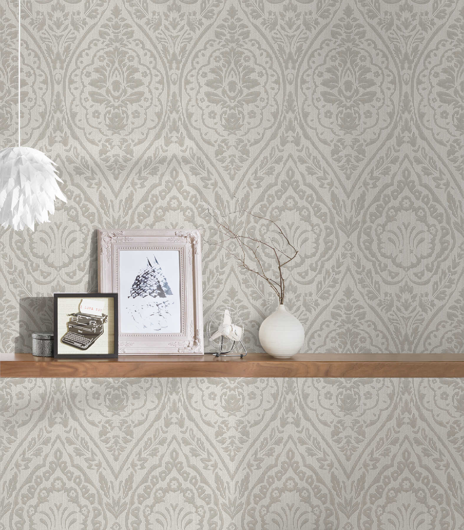             Kolonial Stil Vliestapete florales Muster & Struktureffekt – Creme
        