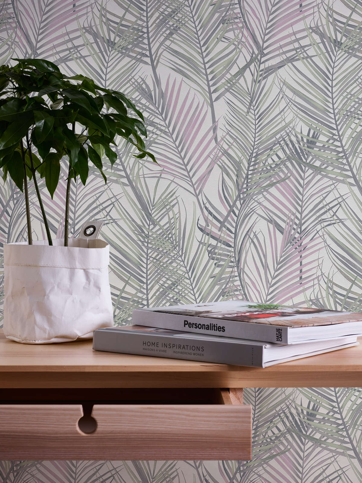             Palmenblätter Vliestapete in matt – Grau, Grün, Weiß
        