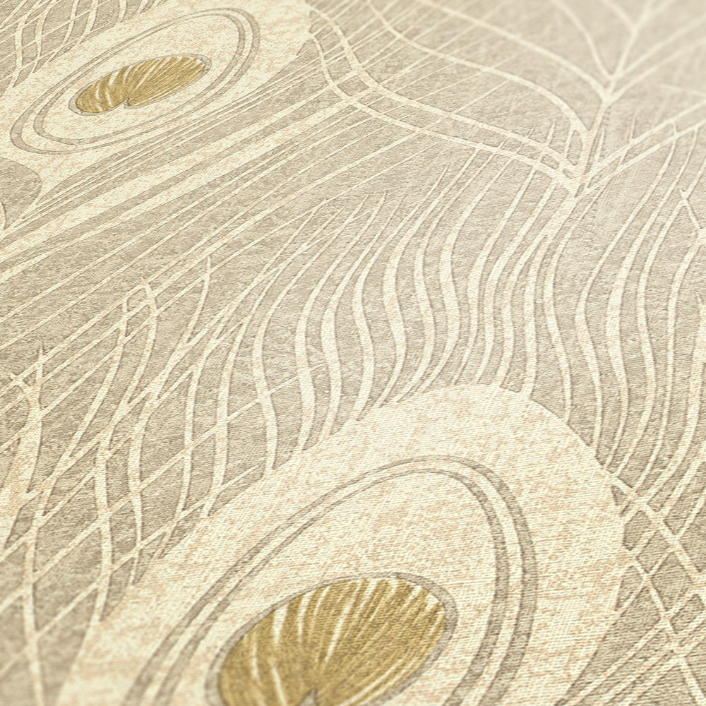             Sandfarbene Vliestapete mit Pfauenfedern – Beige, Gold, Grau
        