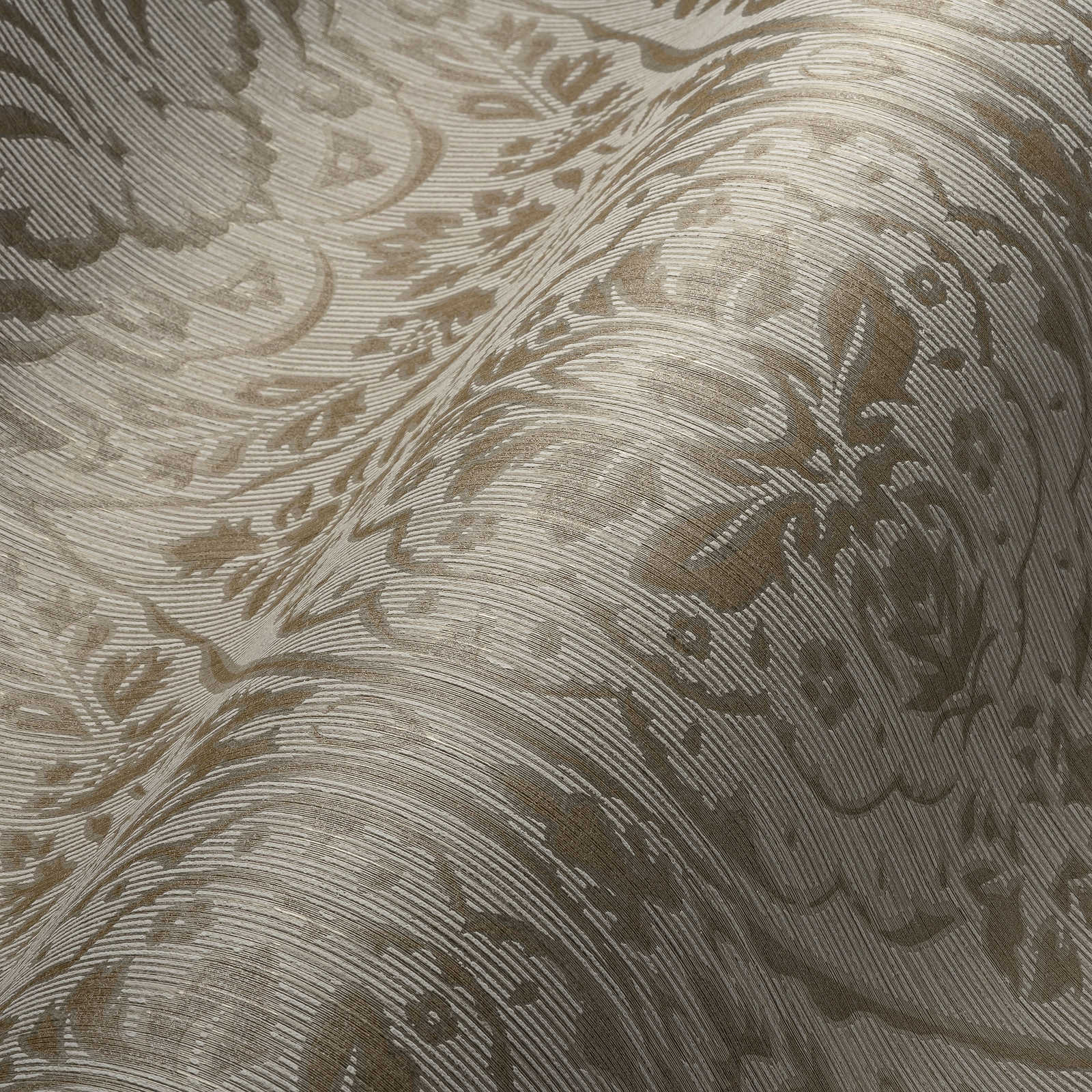             Tapete florales Muster mit Kolonial Stil Ornamenten – Beige, Braun
        
