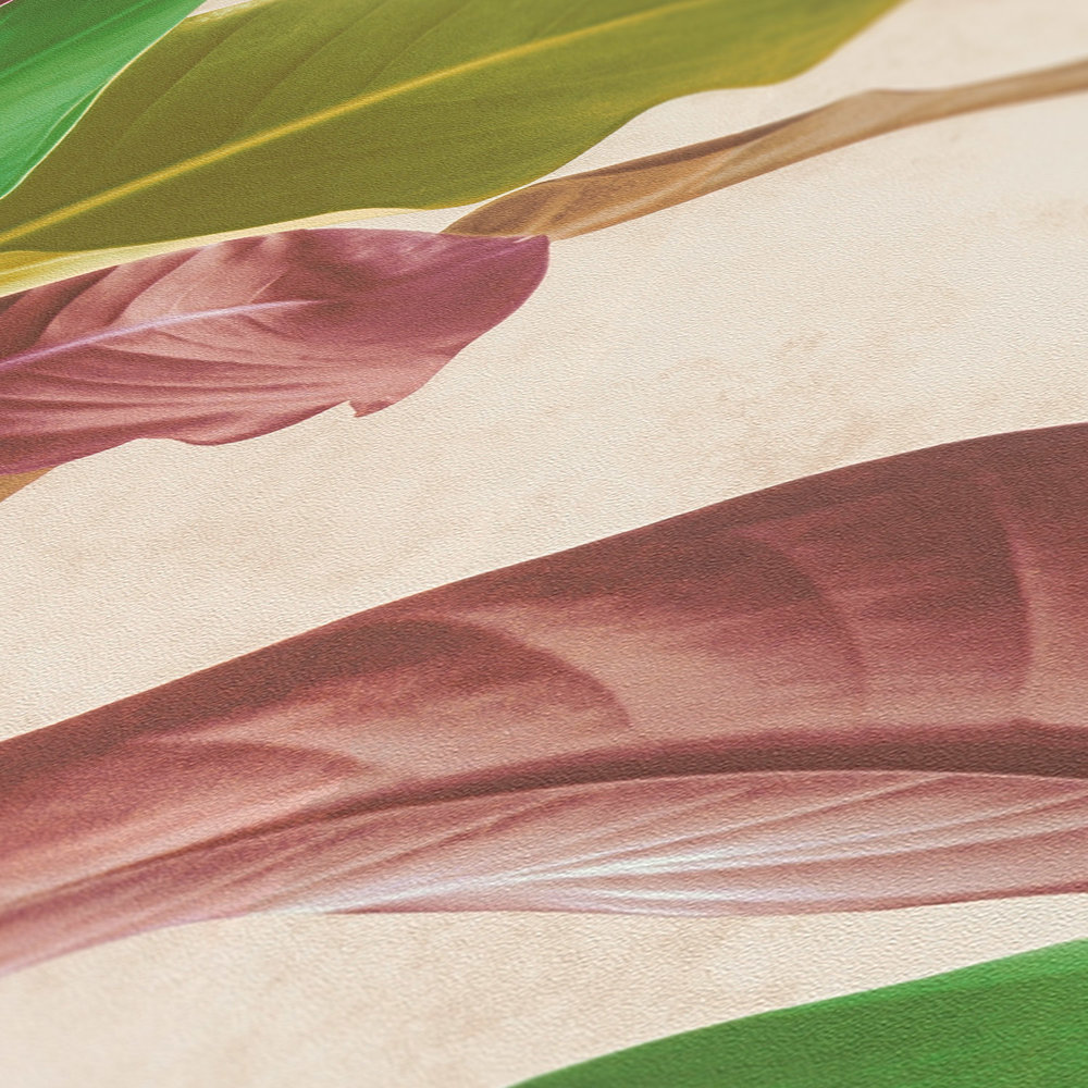             Tapete mit Blätter-Design in leuchtenden Farben – Bunt, Creme, Grün
        