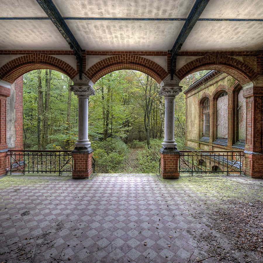 Vintage Fototapete alte Villa Eingang auf Perlmutt Glattvlies
