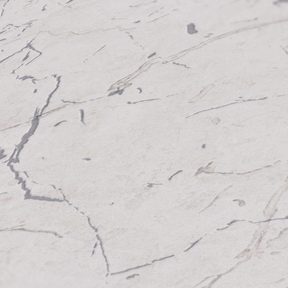             Marmor Tapete mit silbernem Glanz-Effekt – Grau, Metallic, Weiß
        