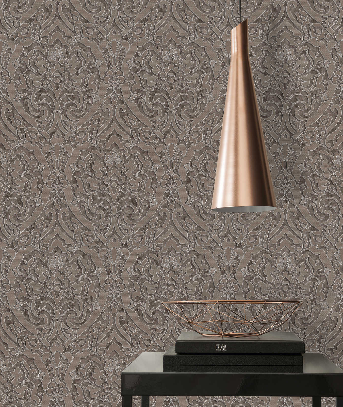             Ornament Tapete mit 3D Design & Strukturmusterung – Braun, Metallic
        