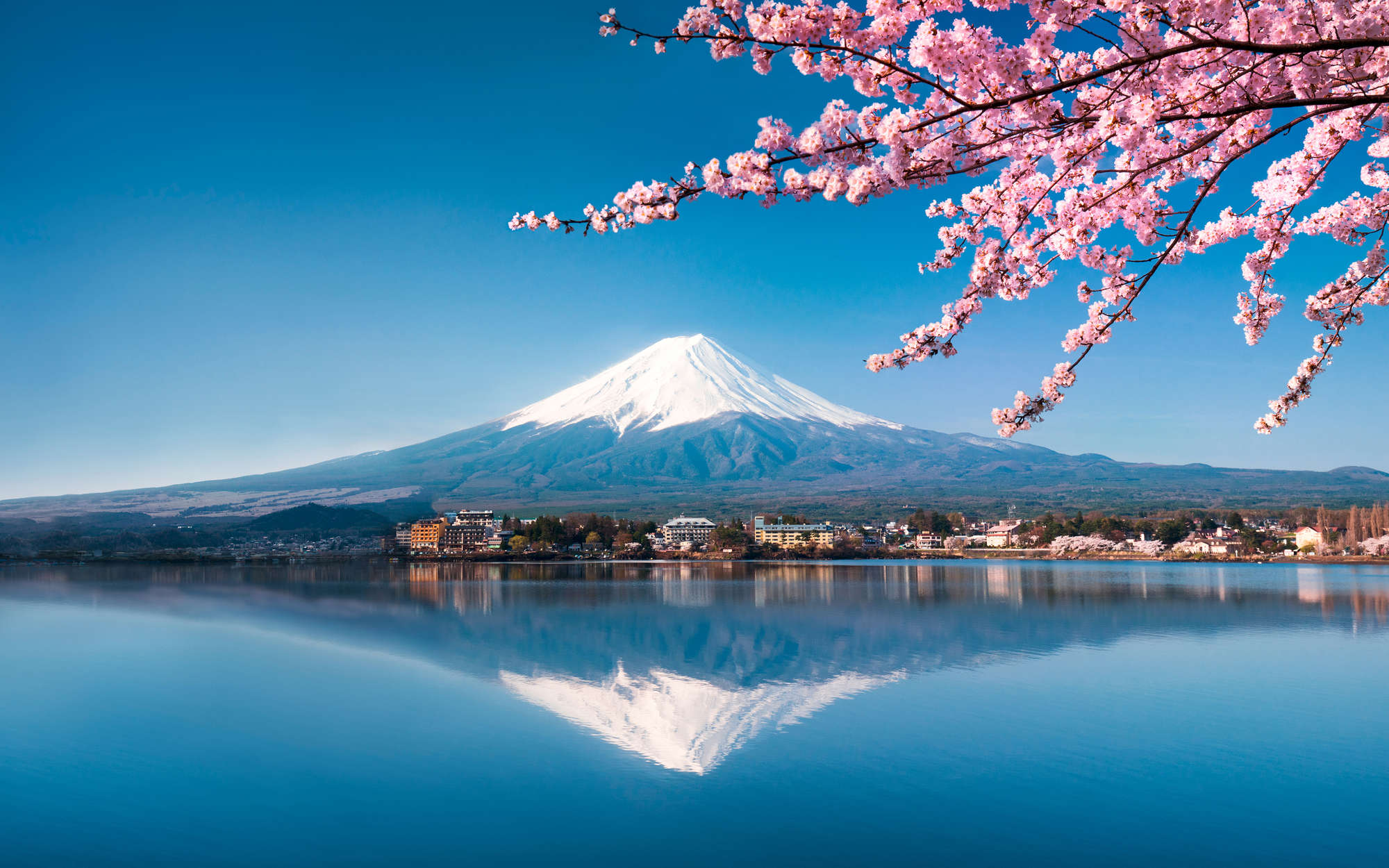             Fototapete Vulkan Fuji in Japan – Strukturiertes Vlies
        