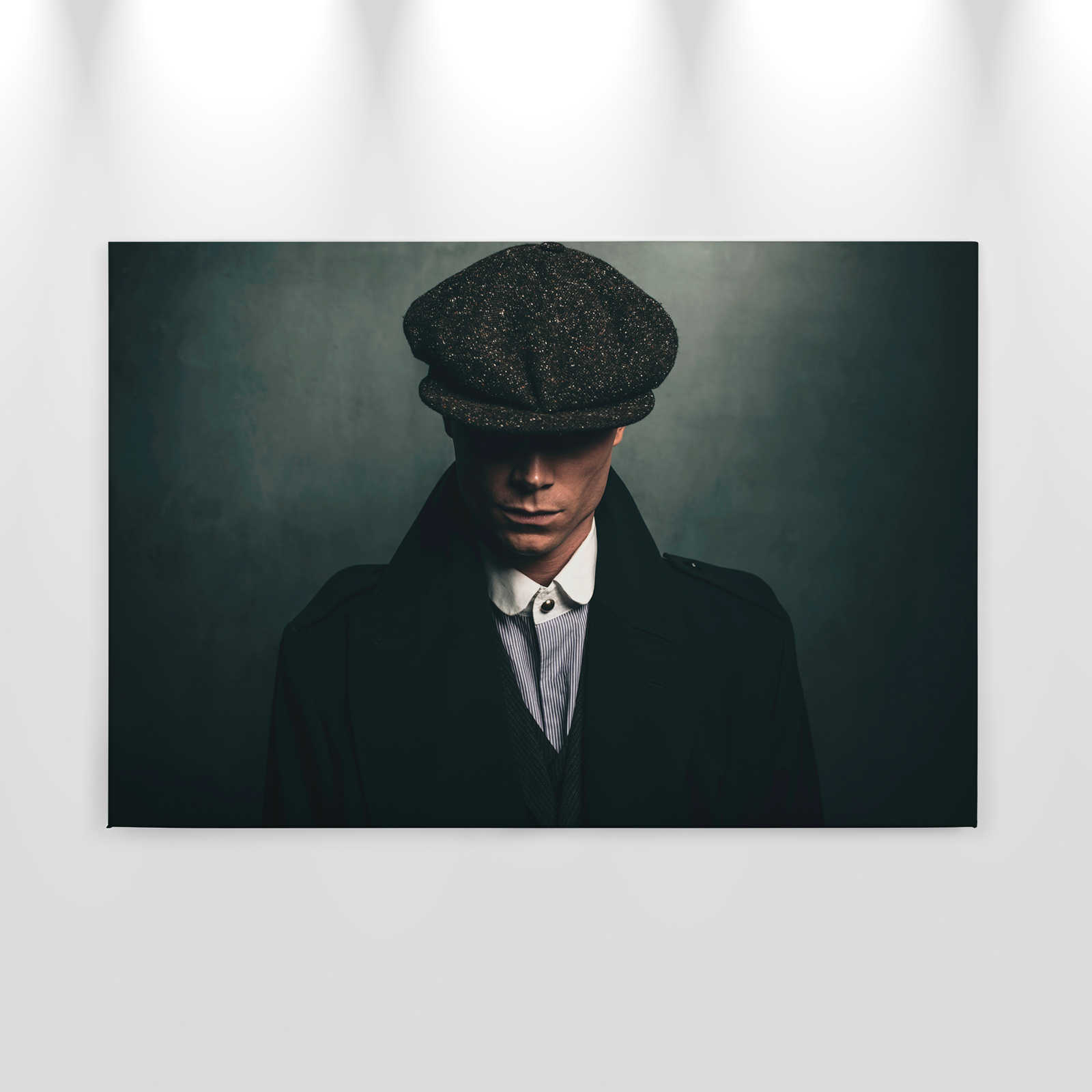             Roger 1 - Leinwandbild Gangster Portrait, Retro Style – 0,90 m x 0,60 m
        