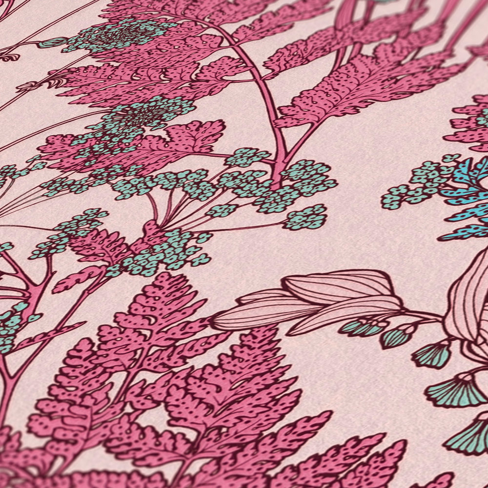             Rosa Blumentapete mit floralem Design im Botanical Stil – Rosa, Rot, Blau
        
