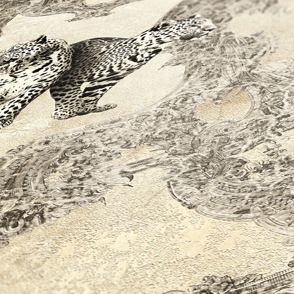             VERSACE Tapete Used Ornamente & Leoparden – Grau
        