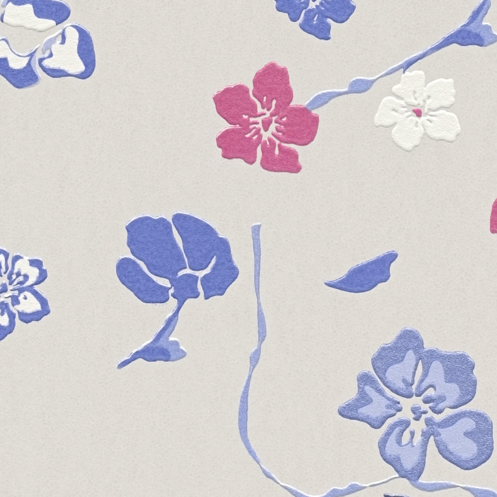             Vliestapete mit verspieltem Blumenmuster – Hellgrau, Blau, Rosa
        