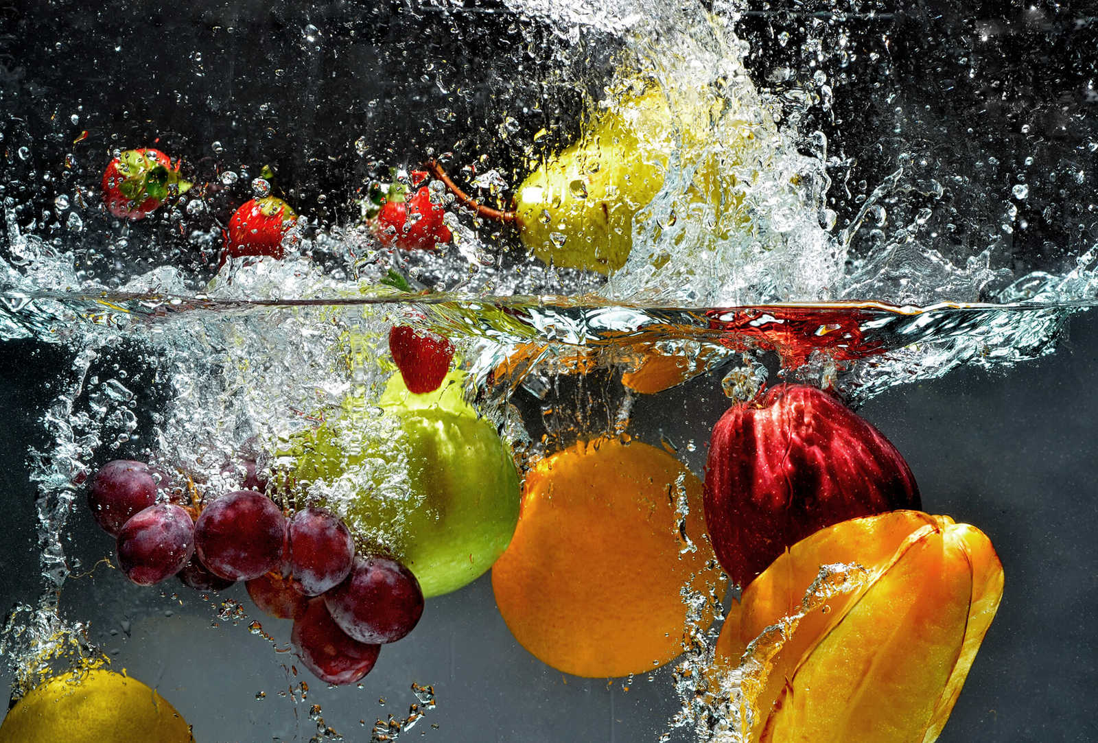         Fototapete frisches Obst und Wasser – Bunt, Gelb, Rot
    