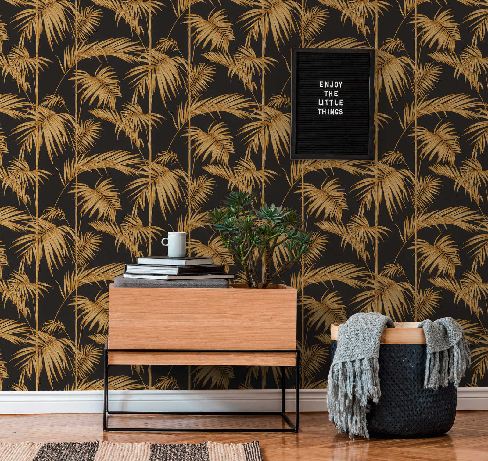             Natürliche Tapete Palmenblätter, Bambus – Gold, Schwarz, Orange
        