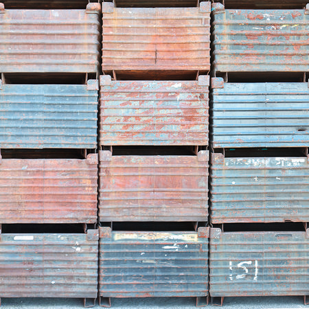 Fototapete mit bunten Stahlcontainern
