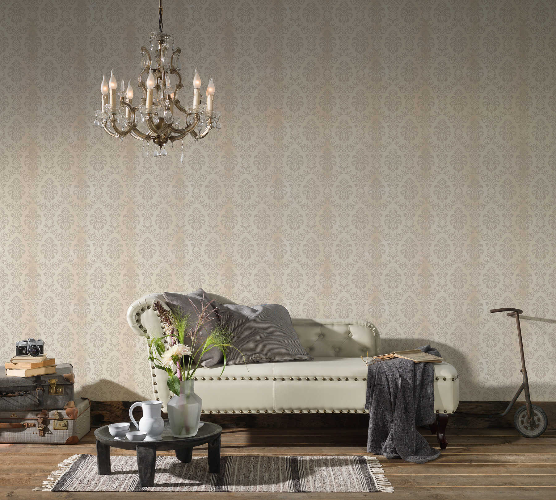             Ornament Tapete Colonial Style – Creme, Grau
        