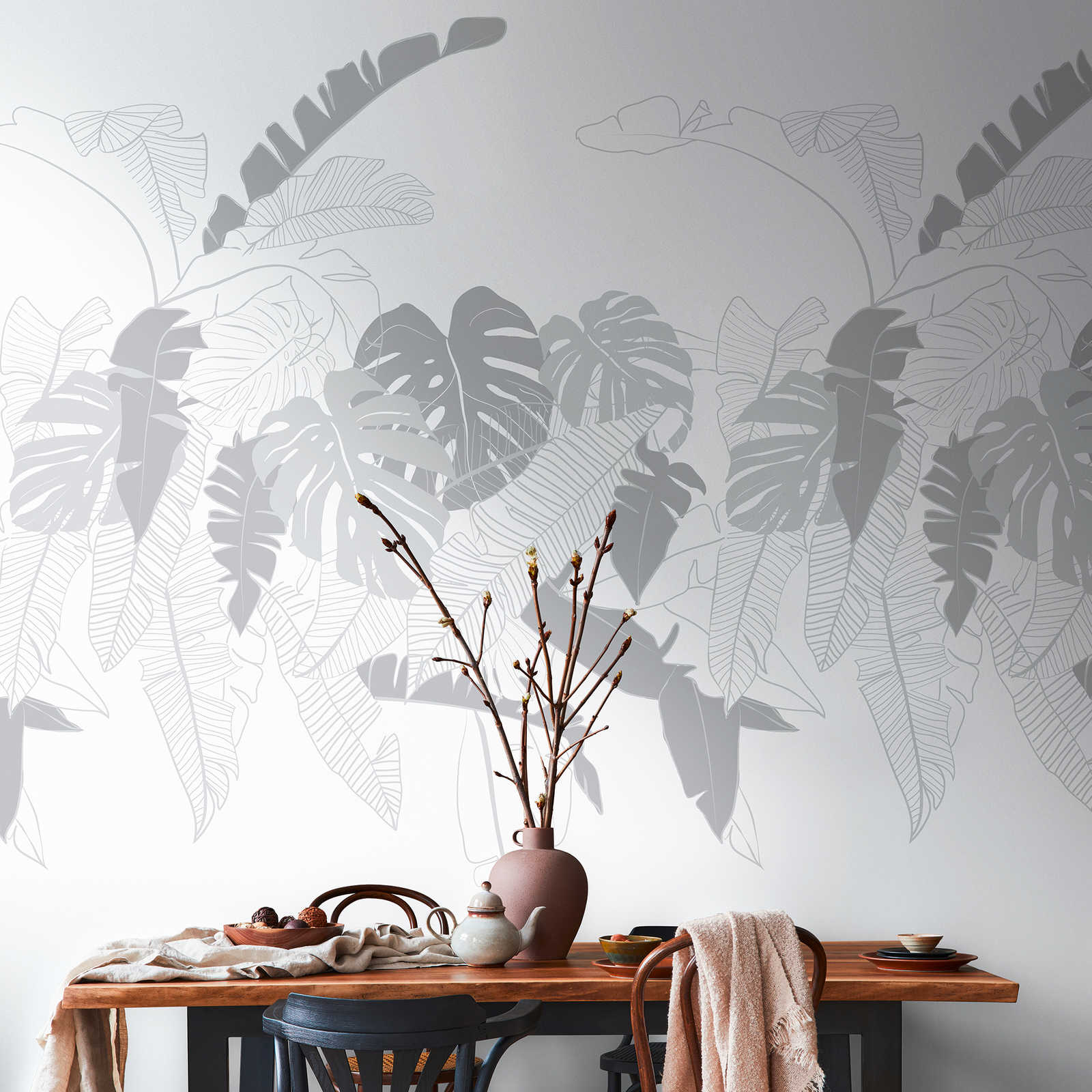 Dschungeltapete mit Palmenblättermotiv – weiß, grau
