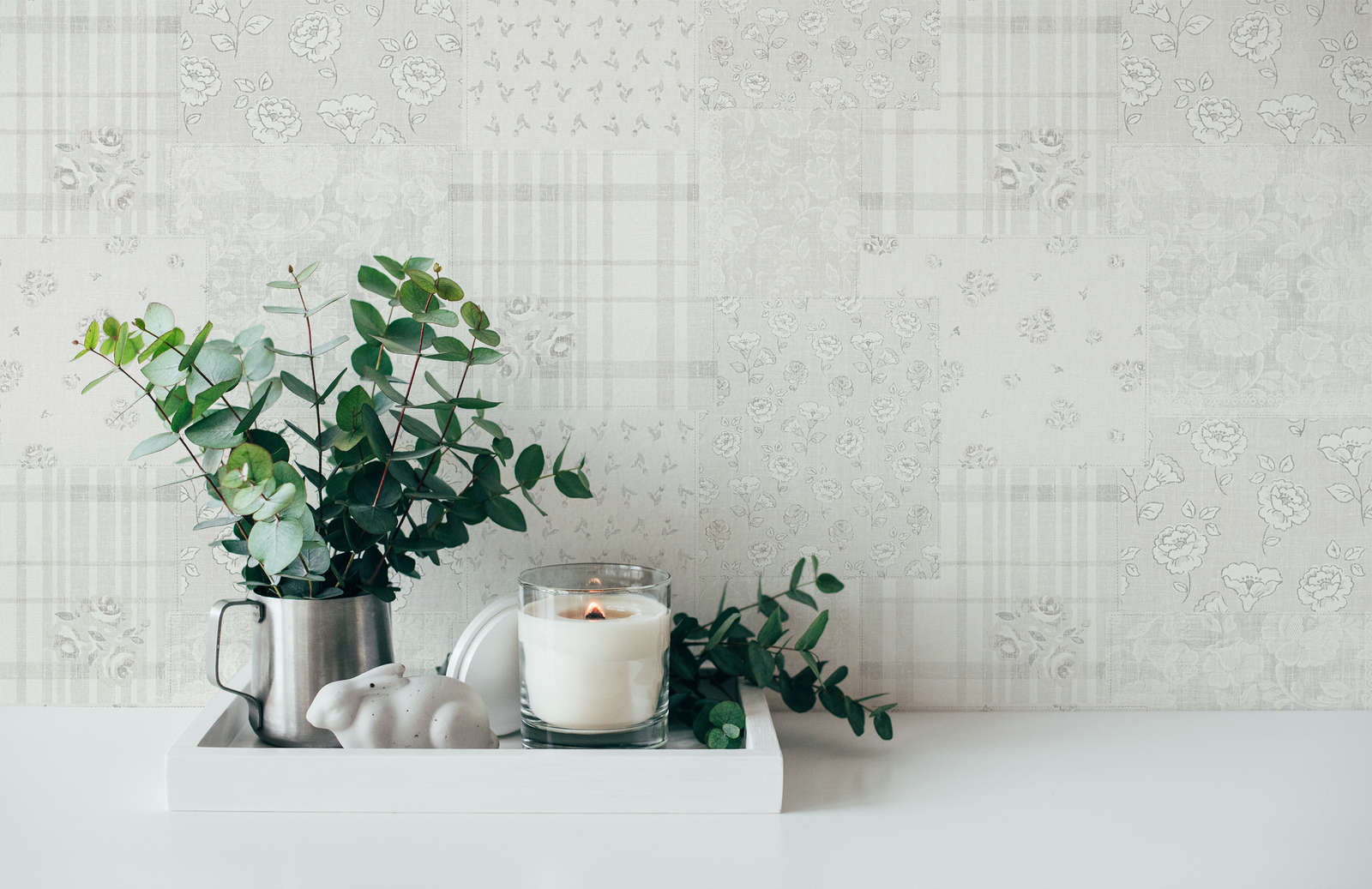             Vliestapete mit Blumenmuster Landhaus-Stil – Grau, Weiß
        