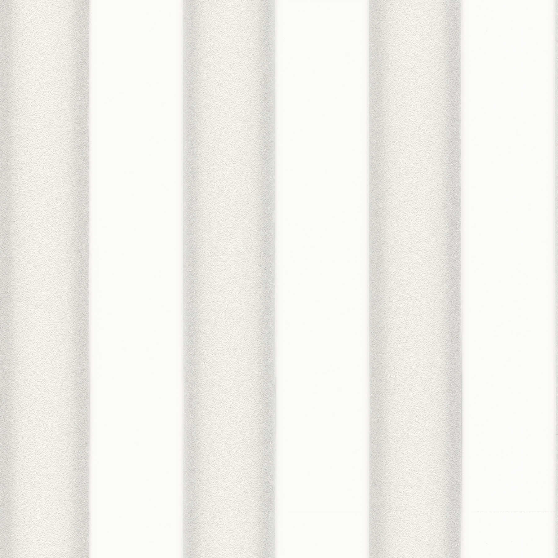 Metallic Tapete mit plastischem Streifenmuster – Grau, Weiß
