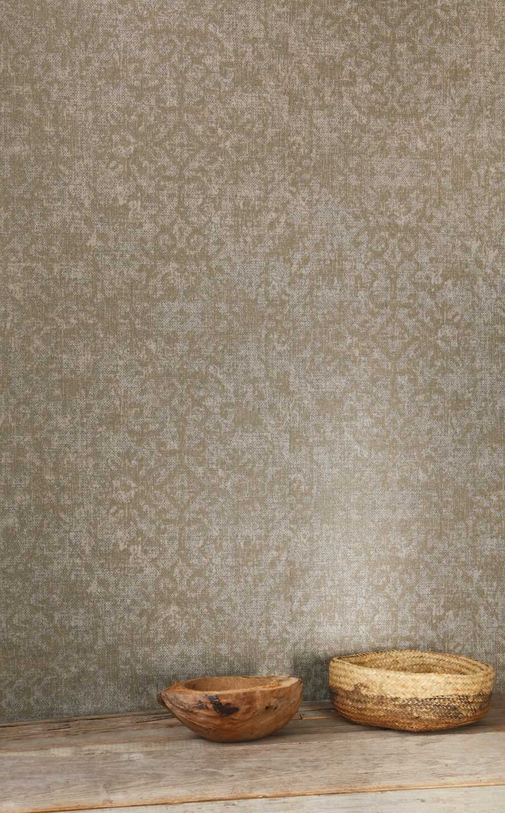             Ethno Tapete Grau-Braun mit Brokat Textiloptik
        